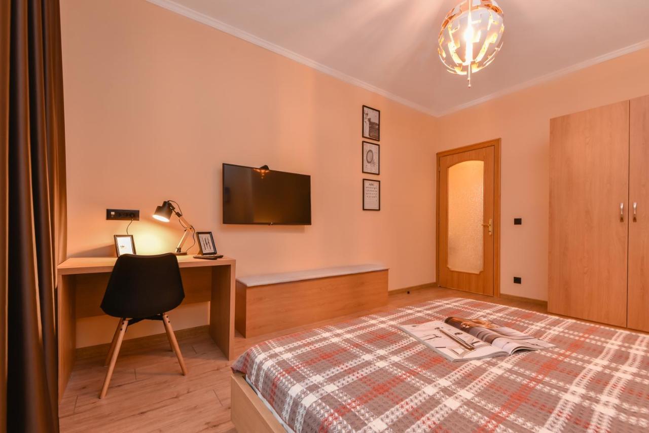 Sofia Dream Apartment - The Library - 3-Bdr, 2-Bthr By Flat Mаnager Zewnętrze zdjęcie